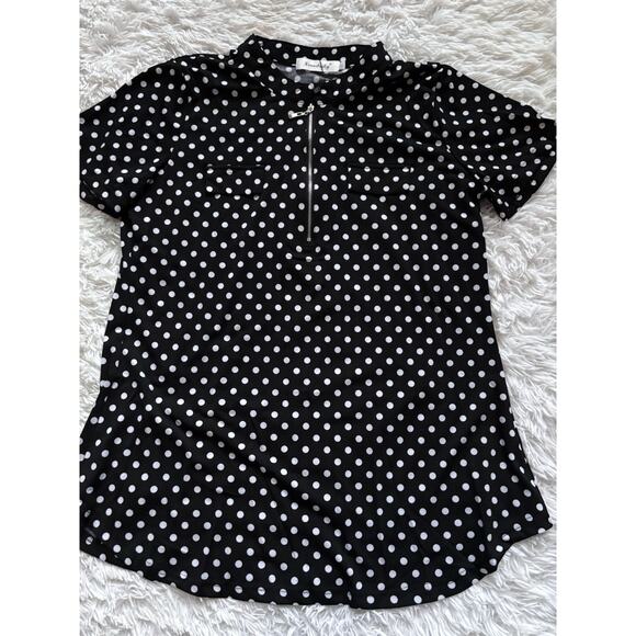 NineDaily women's sz. L black & wht. polka dot zip front top. New w/out tags. - Picture 5 of 10